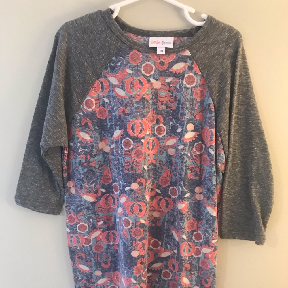 Brand new LuLaRoe Sloan shirt!  Super soft!